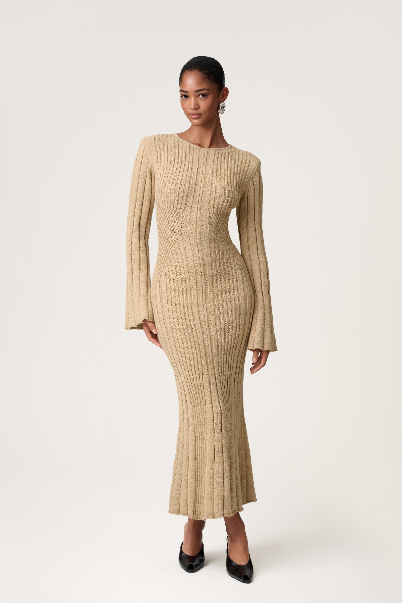 Cervinia dress in beige - Shop now adoore.com Cervinia dress in beige - Shop now adoore.com