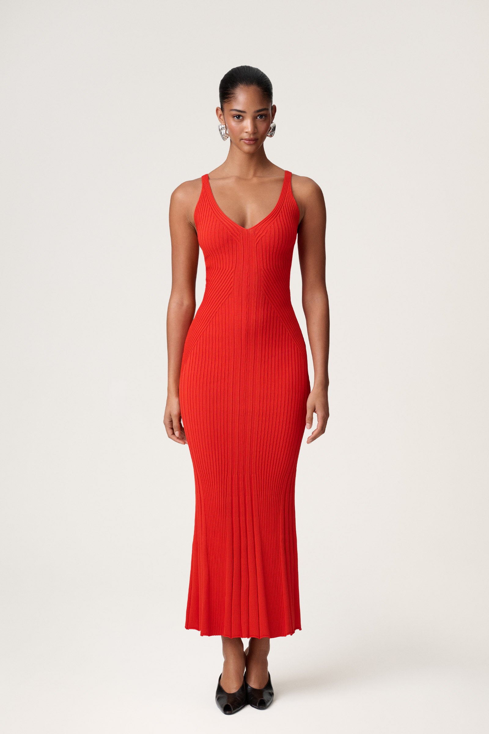 Lugo maxi dress in red - Shop now adoore.com Lugo maxi dress in red - Shop now adoore.com