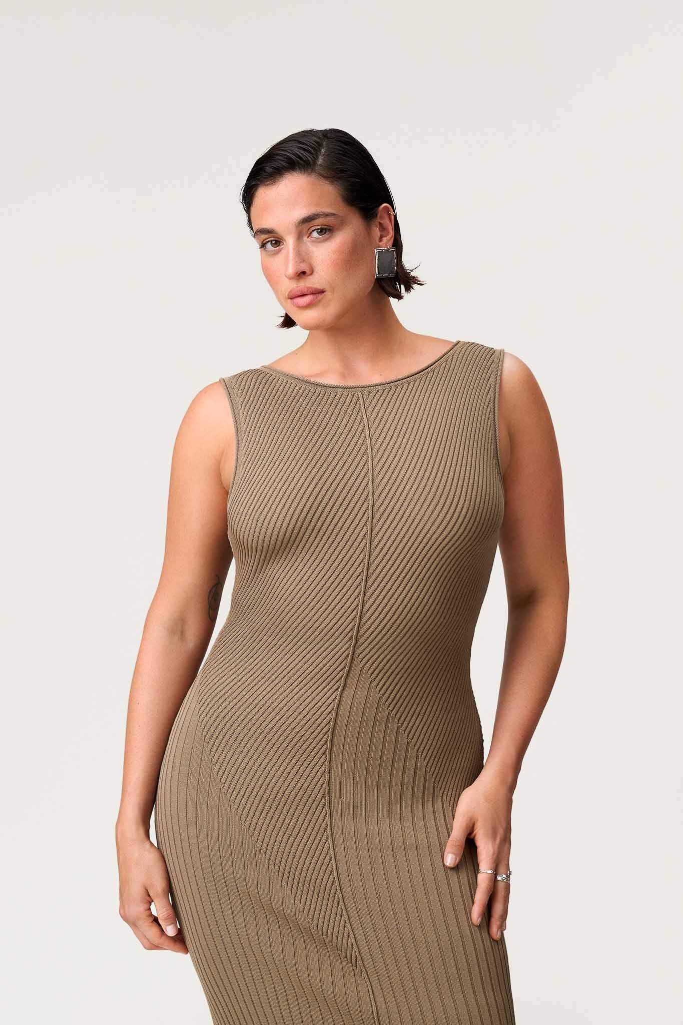Ravenna knitted dress in khaki - Shop now adoore.com Ravenna knitted dress in khaki - Shop now adoore.com