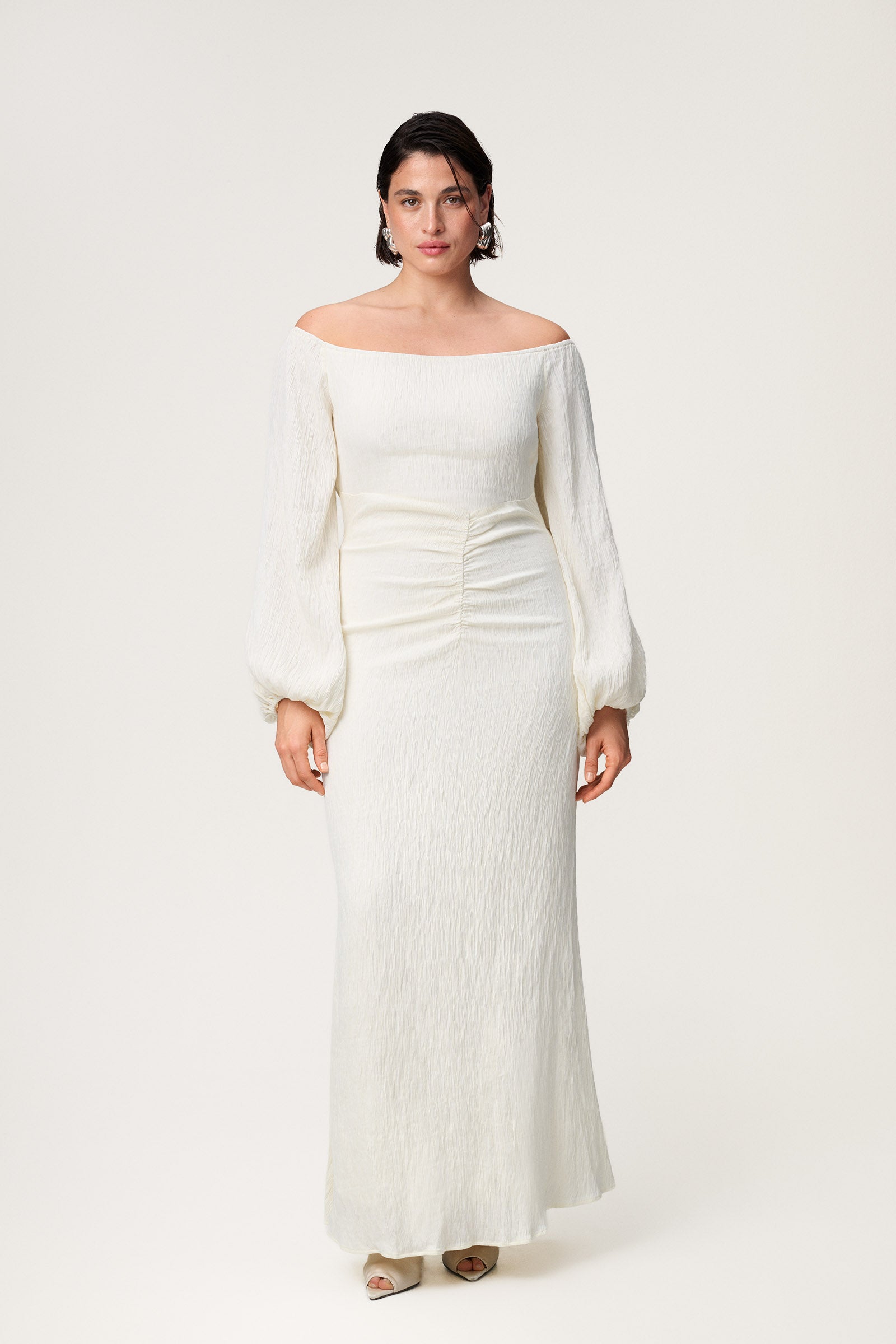 Reno maxi dress in white - Shop dress adoore.com Reno maxi dress in white - Shop dress adoore.com