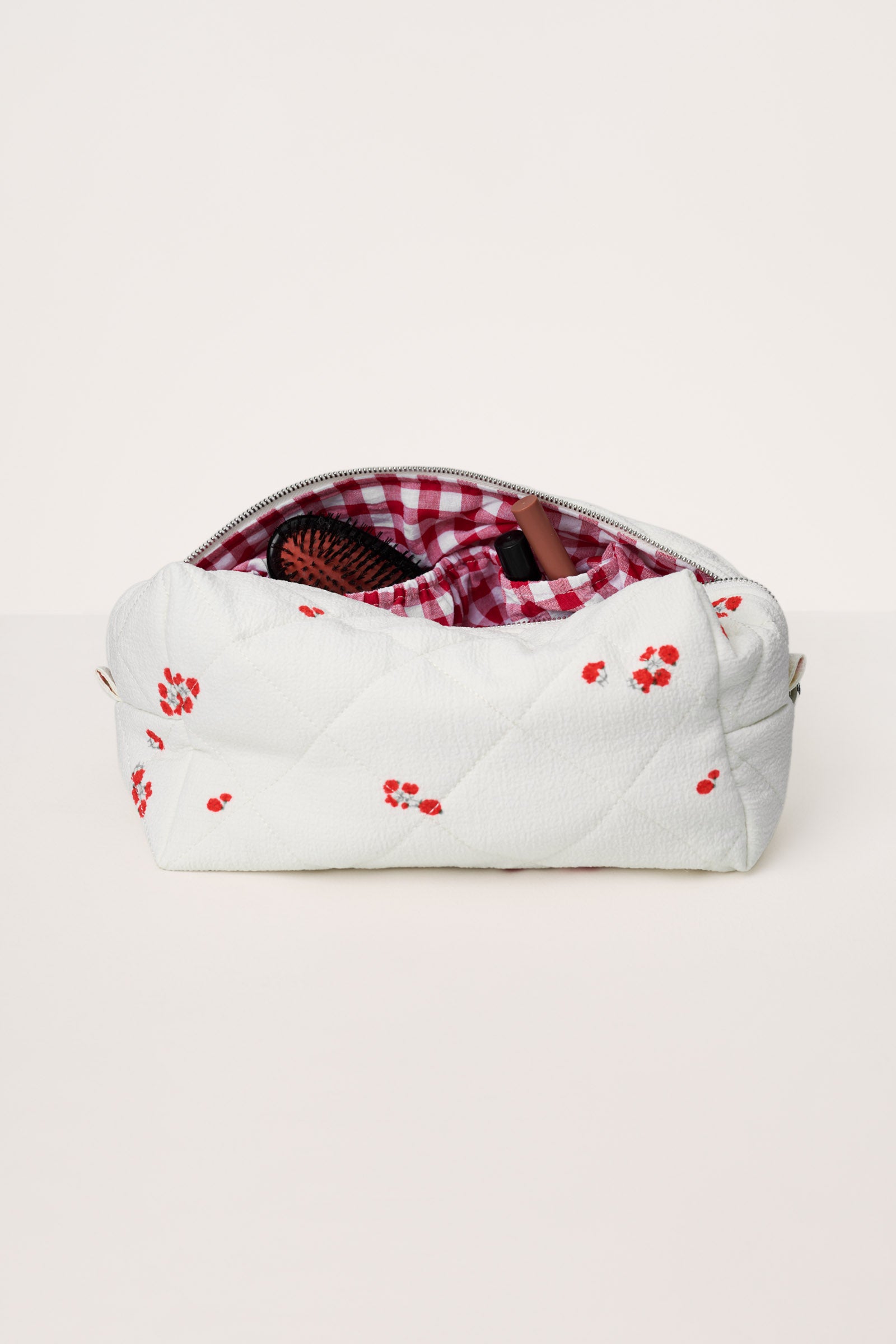 Aurora Large Beauty Bag image