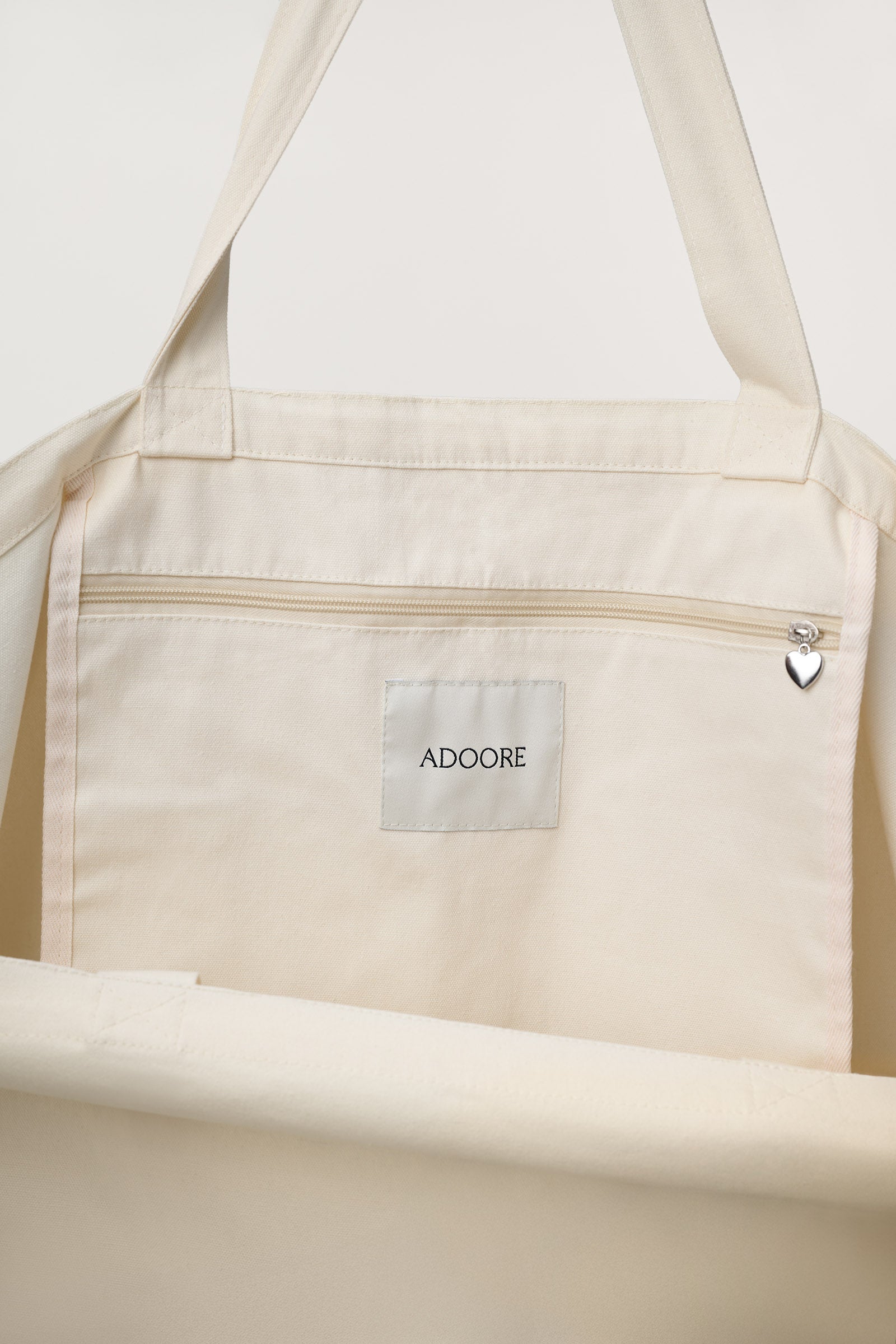 Porto Beach Tote image