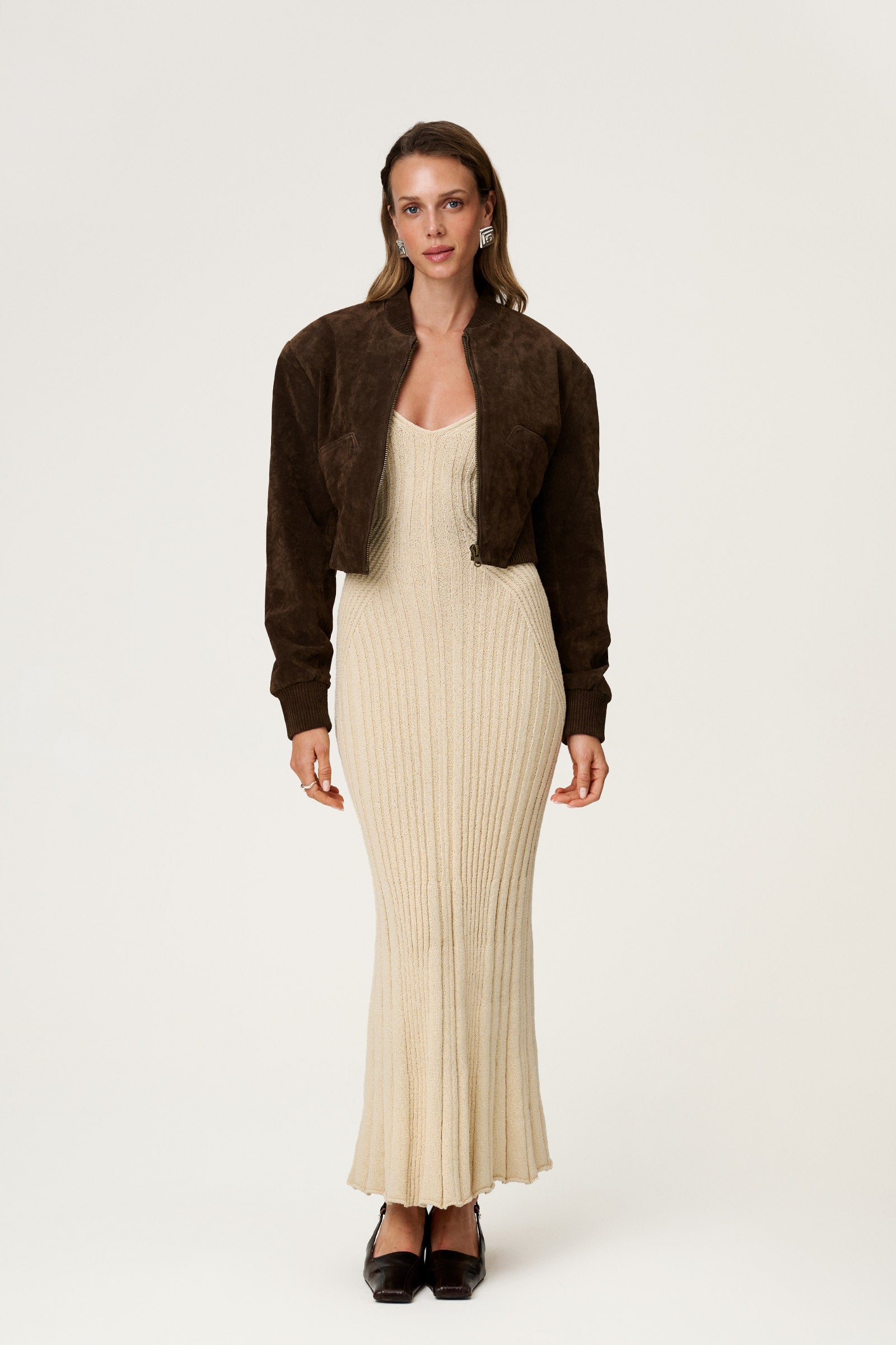 Brixen cropped suede jacket in dark brown with a boxy fit. image