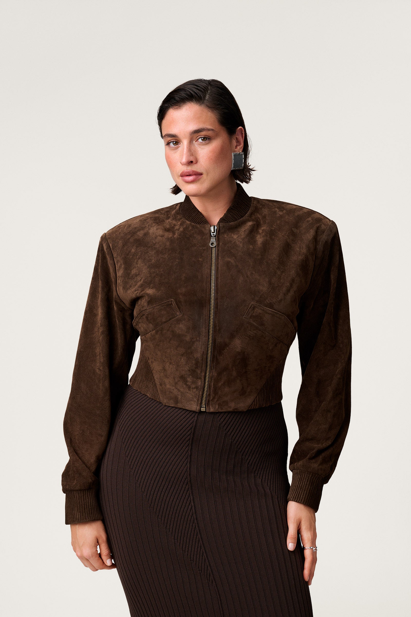 Brixen cropped suede jacket in dark brown with a boxy fit. image