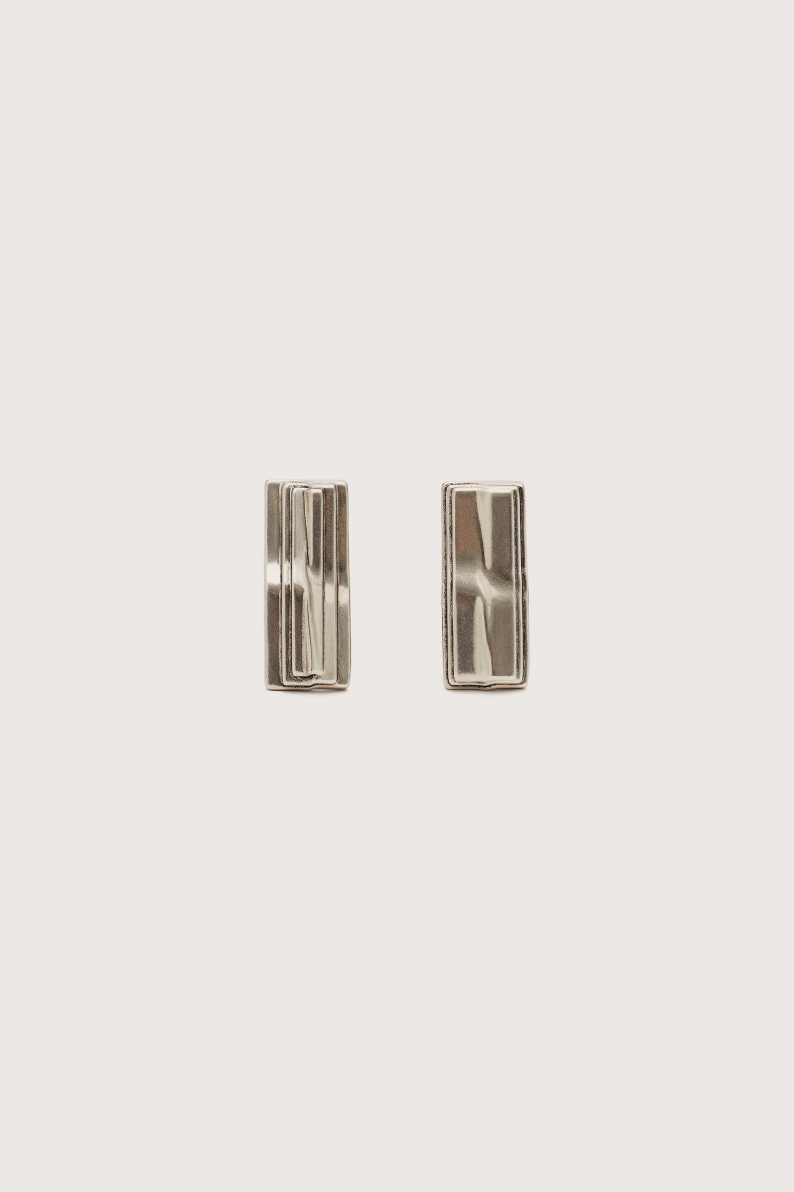 Drifted Lines Earring image