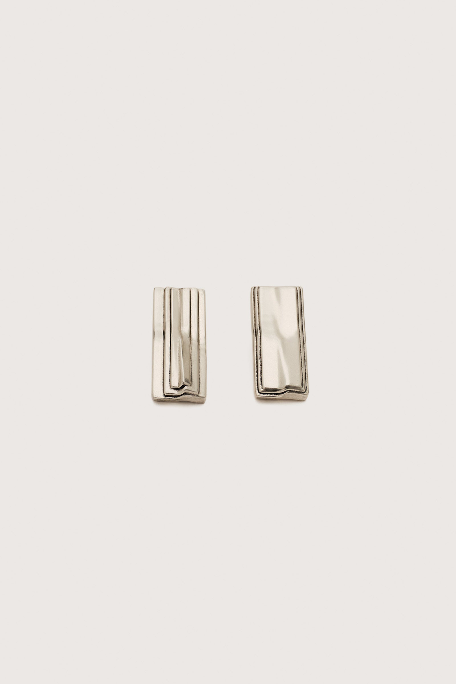 Drifted Lines Earring image