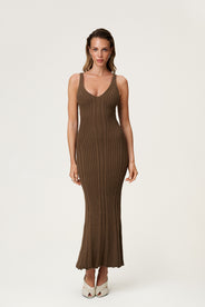 Knitted lugo maxi lengthed dress in taupe. thumbnail image