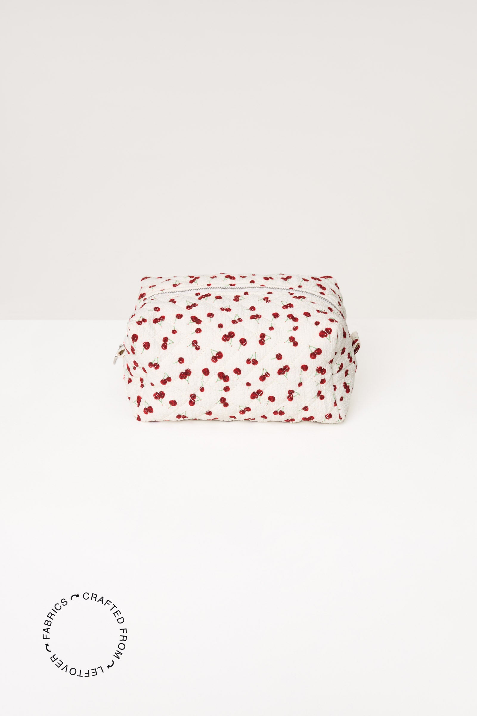 Aurora Medium Beauty Bag image