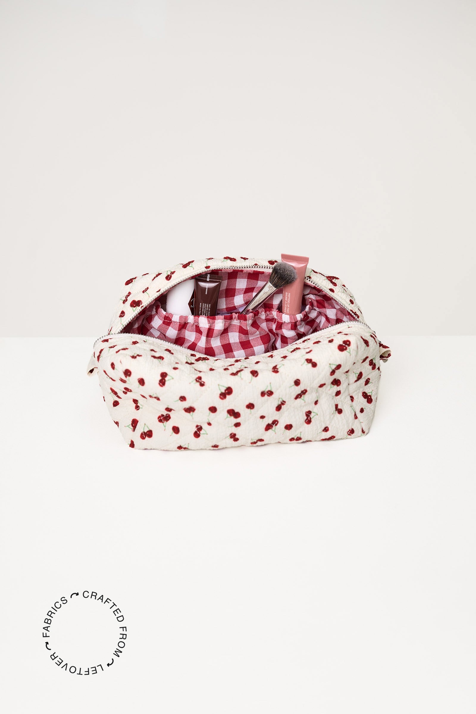 Aurora Medium Beauty Bag image