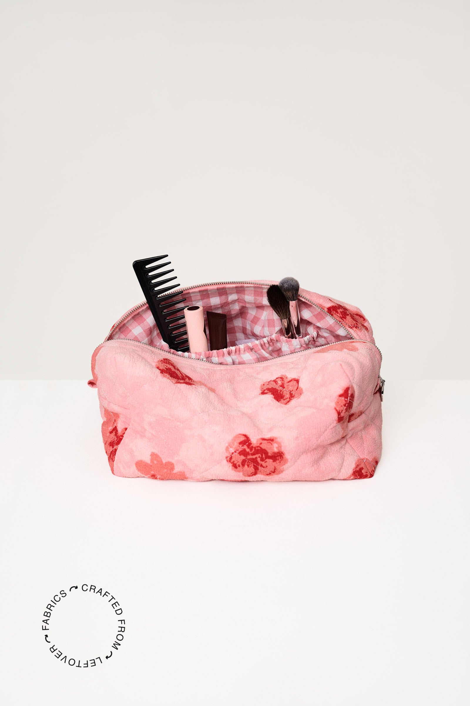 Aurora Large Beauty Bag image