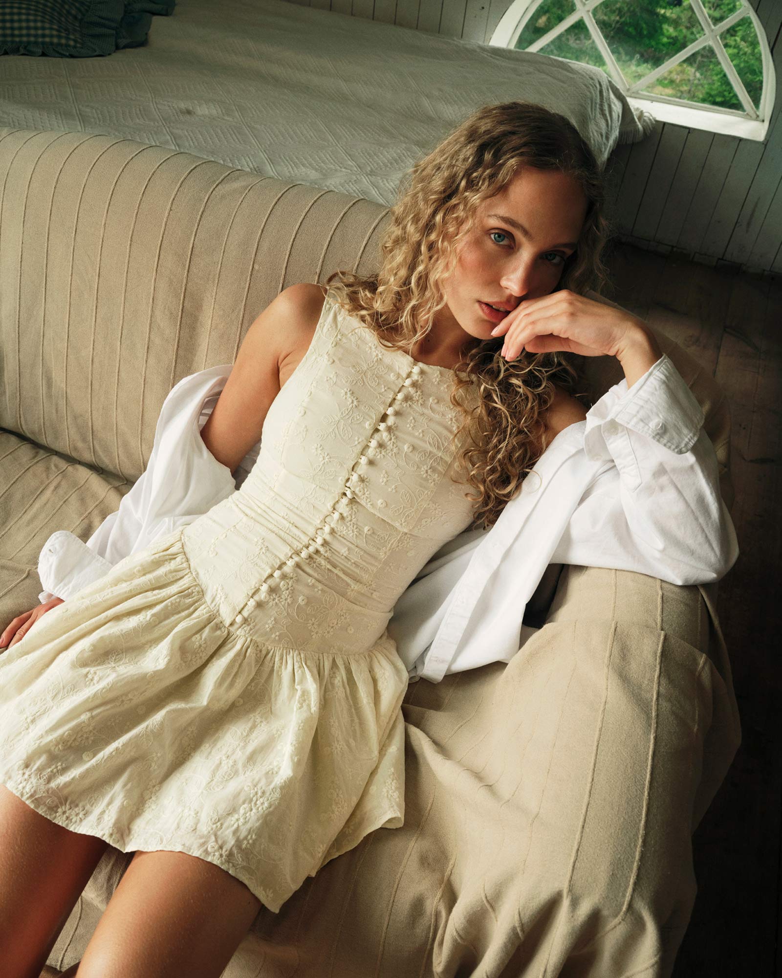 Midsummer Dressessplit-banner image