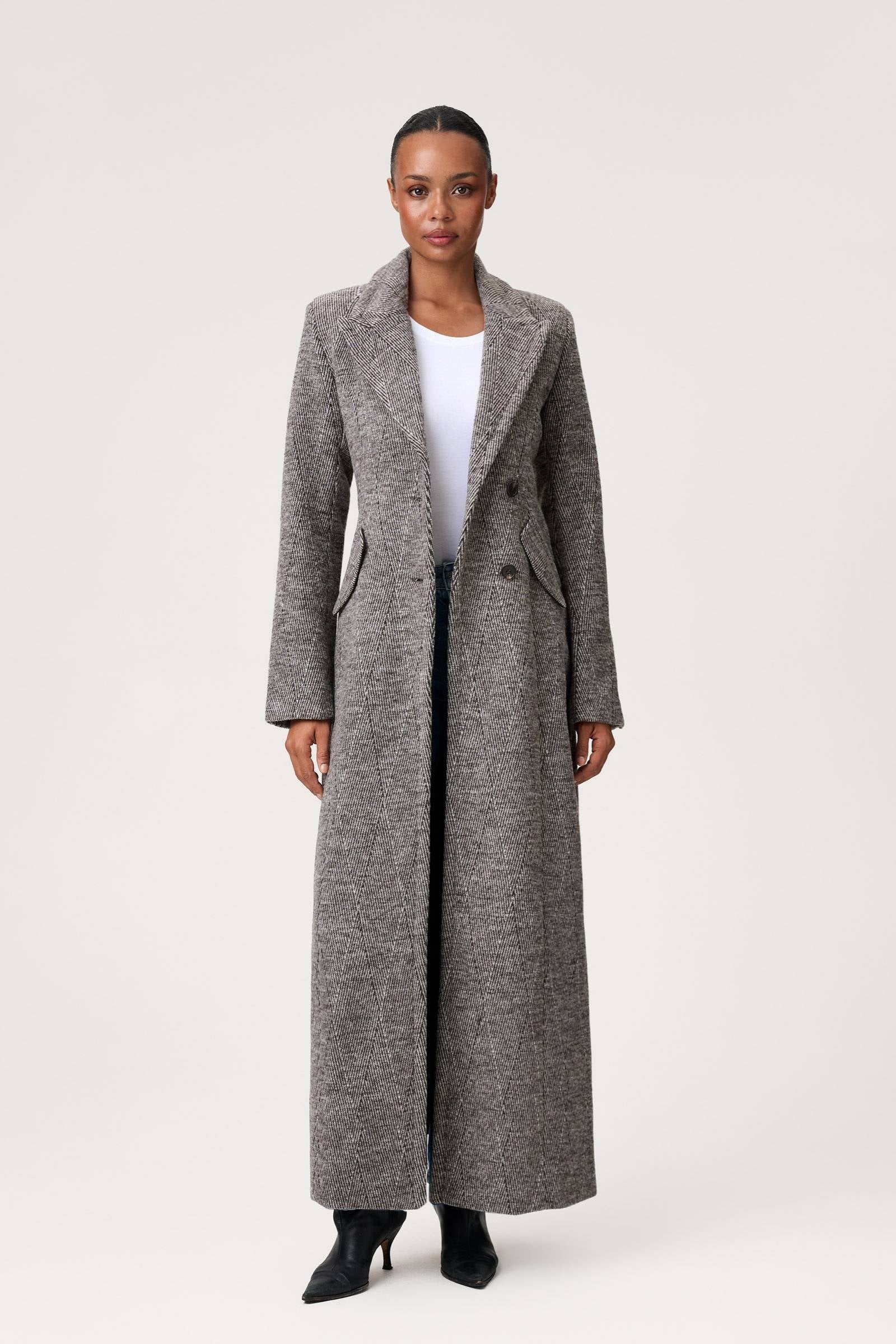 Andora Dresses – adoore.com