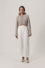 Cropped knitted Cessole cardigan in greige with button closure. thumbnail image