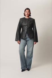 Wesel Blazer thumbnail image