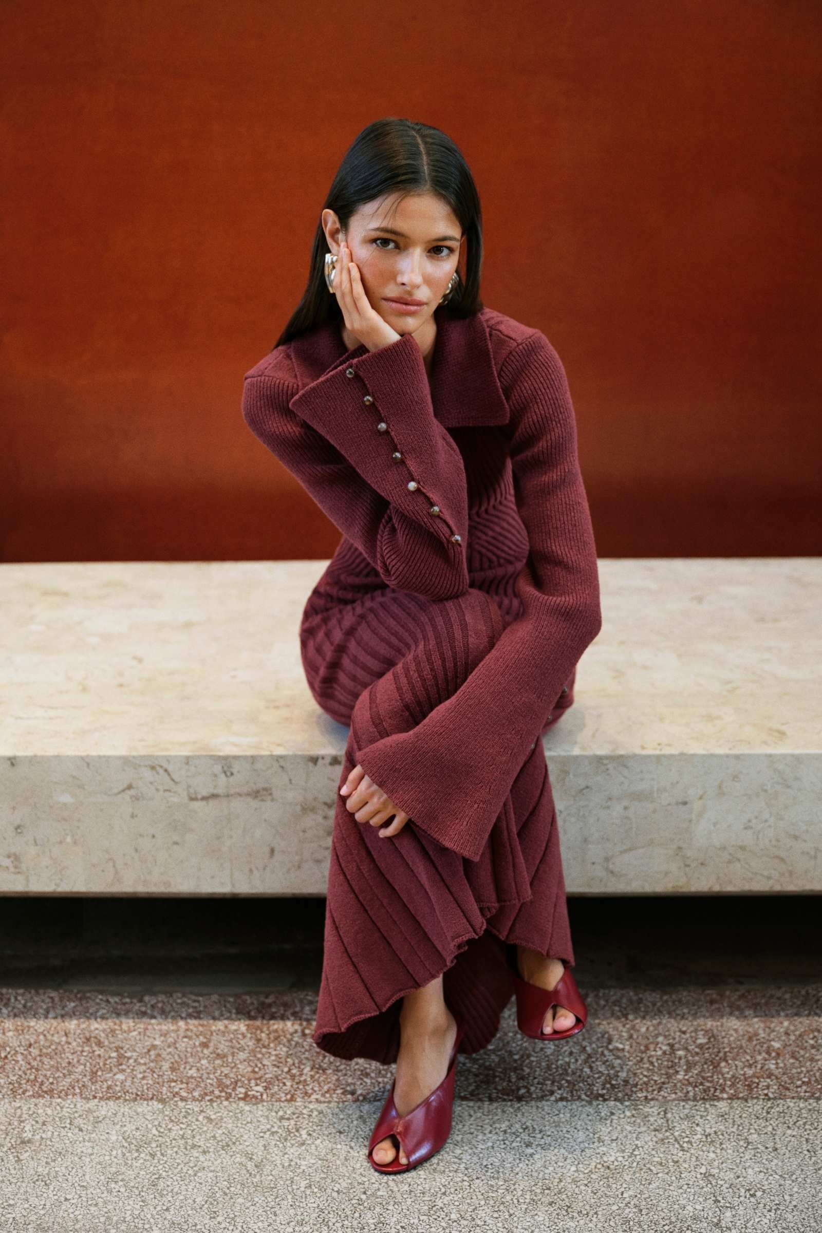 Sondrio midi dress in burgundy - Shop now adoore.com Sondrio midi dress in burgundy - Shop now adoore.com